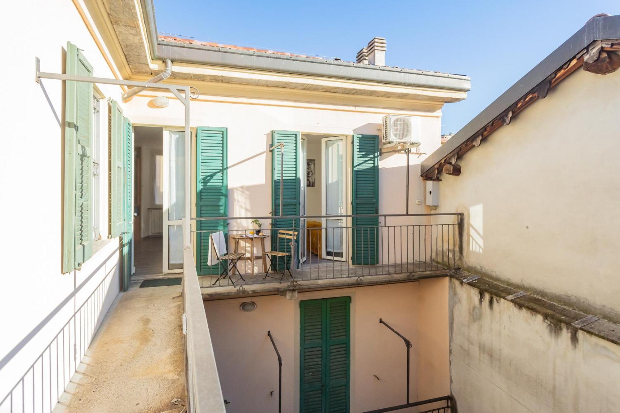 La Casa Di Nino By Rent All Como Exterior photo