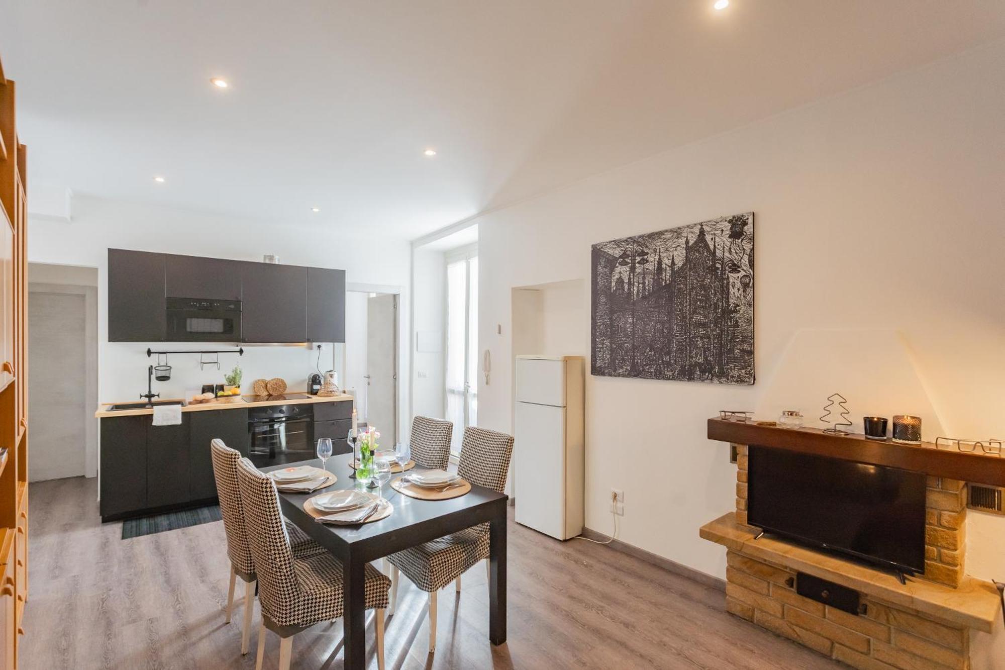 La Casa Di Nino By Rent All Como Exterior photo